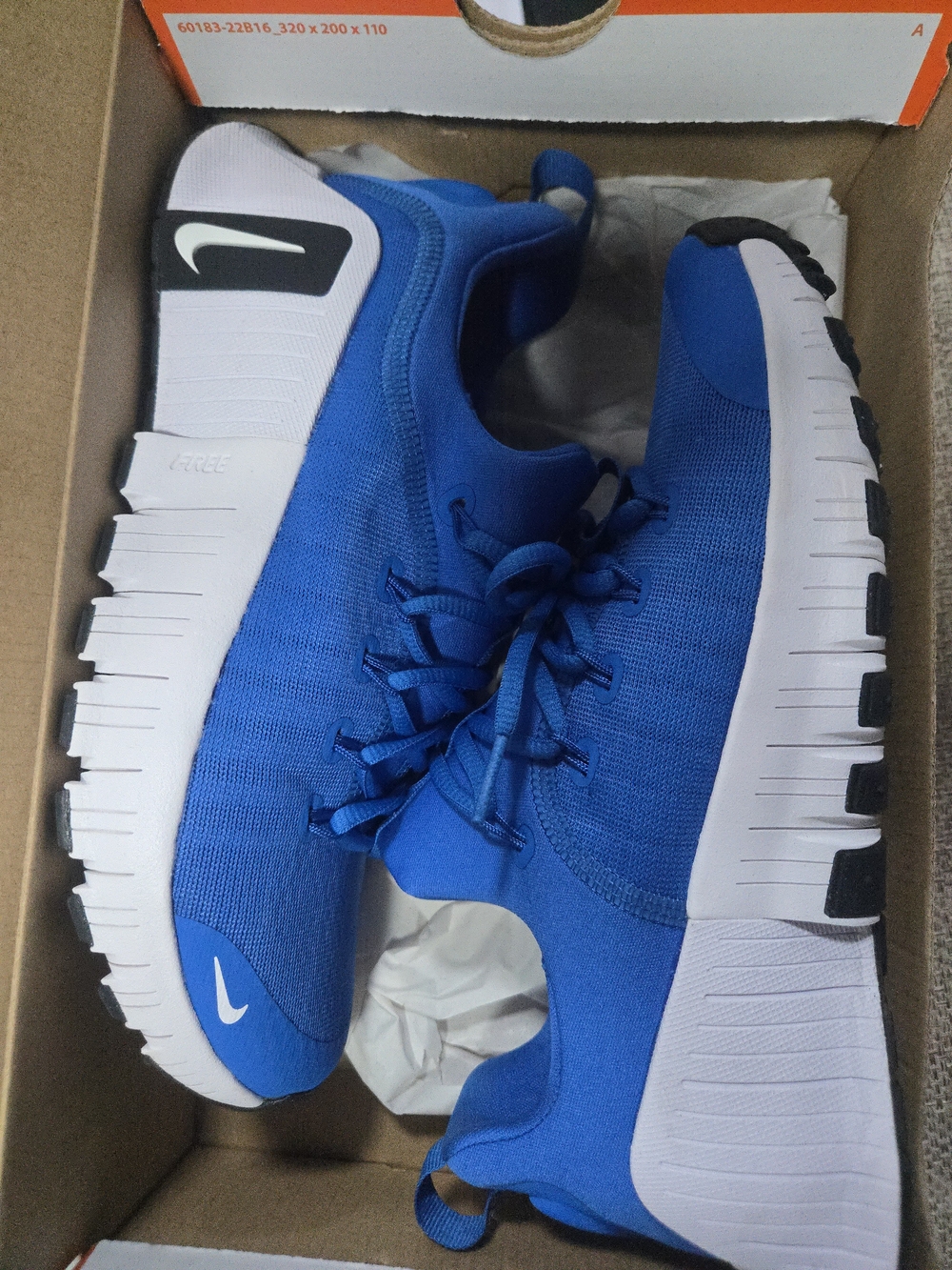 Nike Women's Blue and White Running Sneakers
